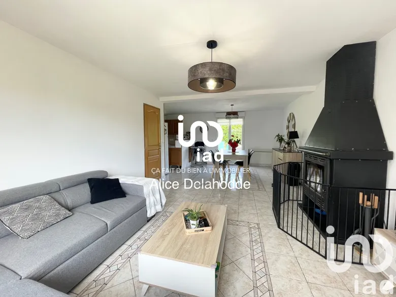 Maison 7 pièces 145 m² · à Camiers · 145 m² · 275 000 €