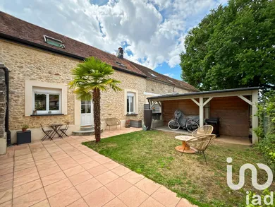 House at Darvault (77140)