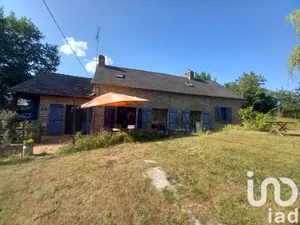 Longère à Saint-Pierre-des-Nids (53370)
