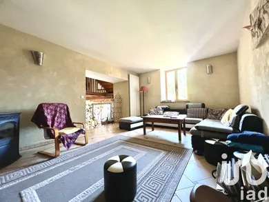 House at Montromant (69610)