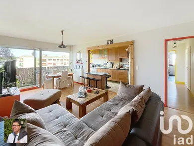 Apartment in Thiais (94320)