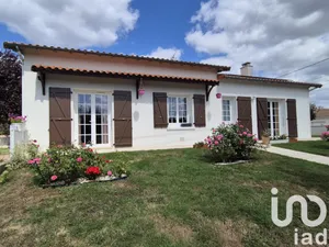 House at Romagne (86700)