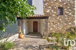 Apartment at Ollioules (83190)