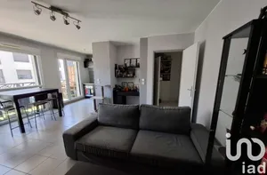 Apartment at Noisy-le-Grand (93160)