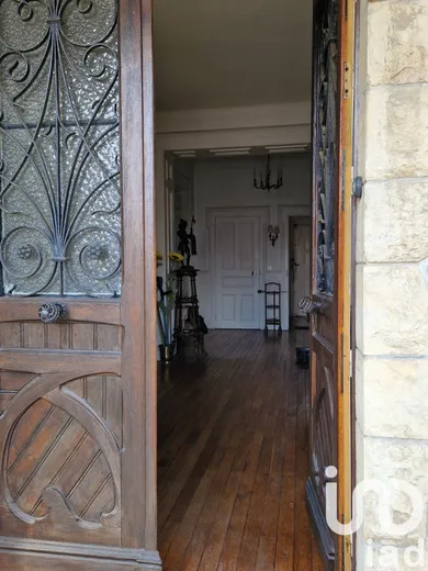 Demeure à Terrasson-Lavilledieu (24120)