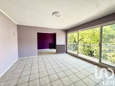Apartment in Bougival (78380)