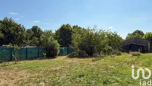 Terrain à bâtir à Gaillan-en-Médoc (33340)
