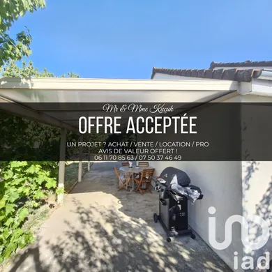 House at Les Bordes (45460)