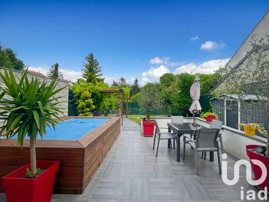 Traditional house at Montfermeil (93370)