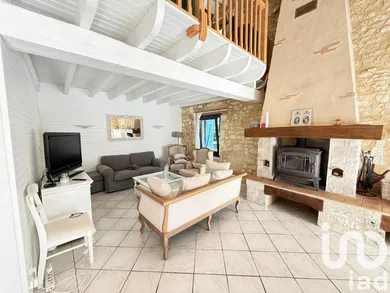 Maison de campagne à Saint-Julien-Innocence-Eulalie (24500)