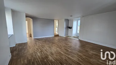 Appartement à Saint-Aubin-du-Cormier (35140)