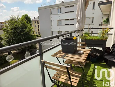 Apartment at Montesson (78360)