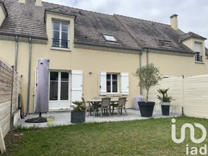 House at Vaux-sur-Seine (78740)