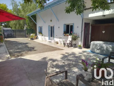 House at Mirande (32300)