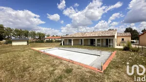 House at Seissan (32260)