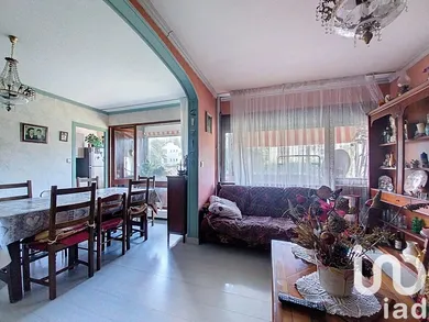 Appartement à La Roche-sur-Foron (74800)