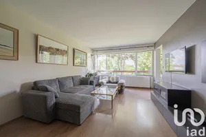 Apartment at Bry-sur-Marne (94360)