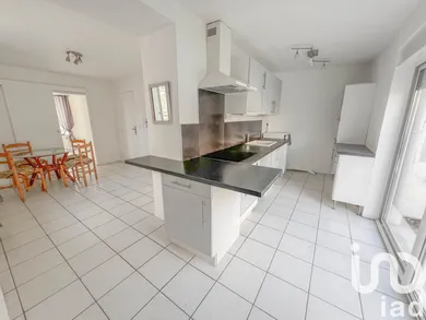 House at Penchard (77124)