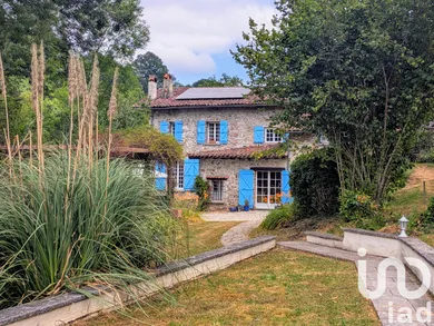 Demeure à Durban-sur-Arize (09240)