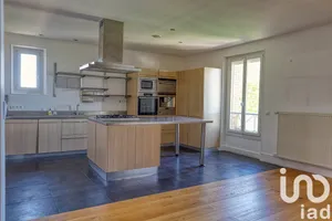 Duplex à Melun (77000)