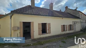 Maison de village à Auxy (45340)