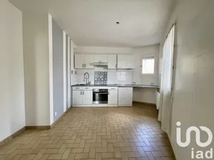 Apartment at Maclas (42520)