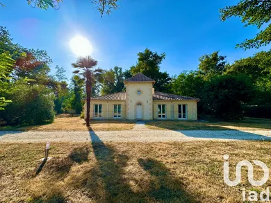 House at Sablons (33910)