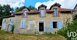 Maison à Lacapelle-Viescamp (15150)