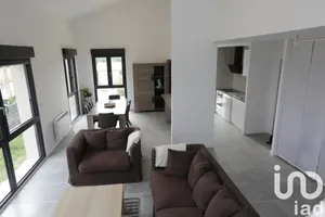 Duplex at Créon (33670)