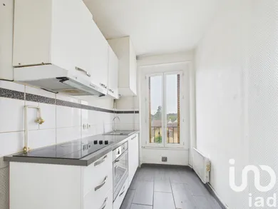 Apartment in Corbeil-Essonnes (91100)