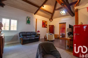 House at Uza (40170)