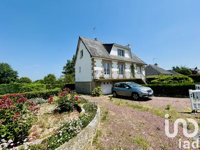 Maison à Val-Couesnon (35560)