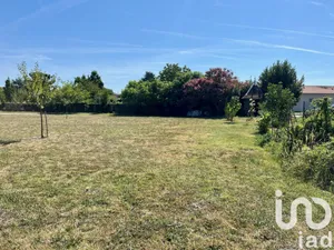 Building plot at CASTETS ET CASTILLON (33210)