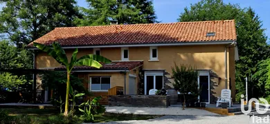 Park home at Saint-Auvent (87310)