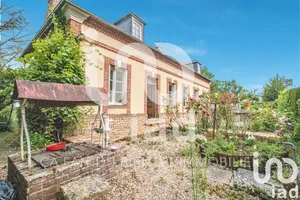 House at Ambenay (27250)