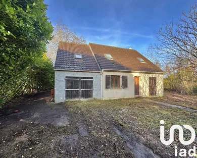 House at Courtenay (45320)