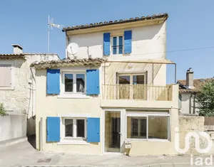 Village house at Fontvieille (13990)