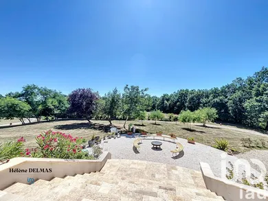 Architectural house at Laroque-Timbaut (47340)