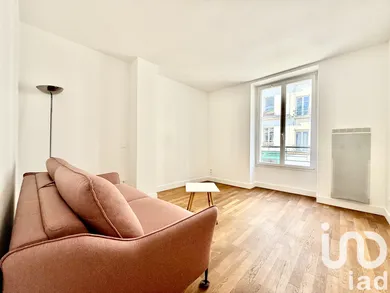 Apartment at Paris (75011)