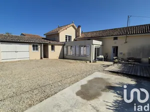 House at Civray (86400)