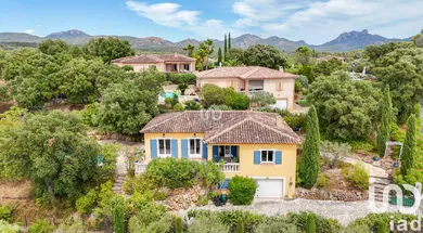 House at Saint-Raphaël (83700)