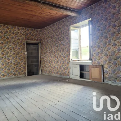 House in Saint-Laurent-de-Chamousset (69930)