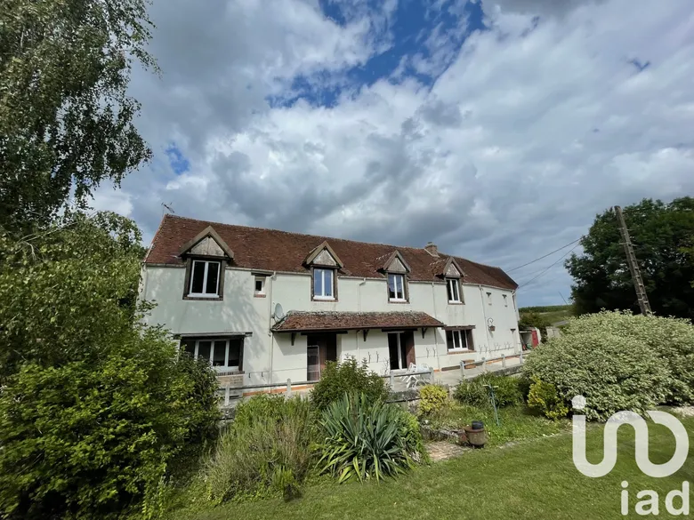 Maison 10 pièces 275 m² · à Montmirail · 275 m² · 175 000 €