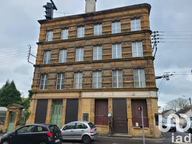 Building in Sedan (08200)