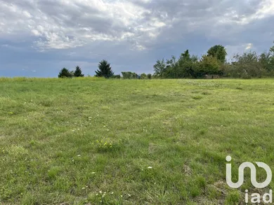 Building plot at Magnant (10110)