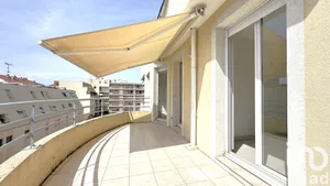 Apartment at Saint-Laurent-du-Var (06700)