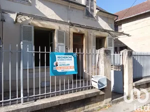 Maison de ville à Saint-Amand-Montrond (18200)