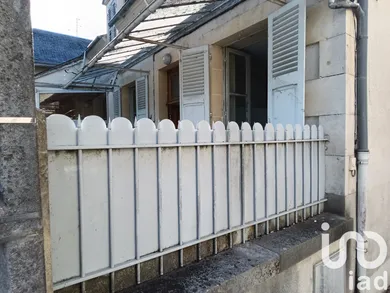 Maison de ville à Saint-Amand-Montrond (18200)