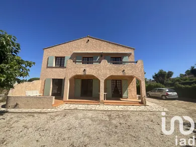 Traditional house in Six-Fours-les-Plages (83140)