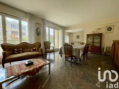 Apartment at Chatou (78400)